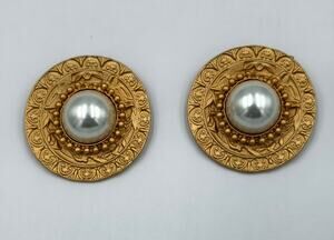 Vintage NANCY KATZ Gold Tone Faux Peral Fancy Designer Runway Shoe Clips